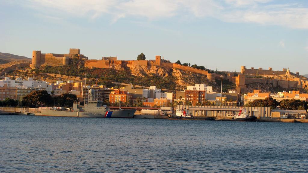 Hostal Maribel Almeria Exterior foto