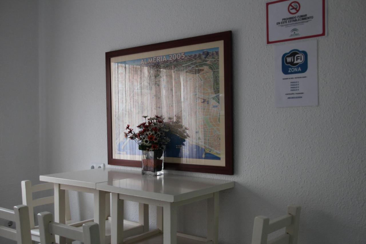 Hostal Maribel Almeria Exterior foto